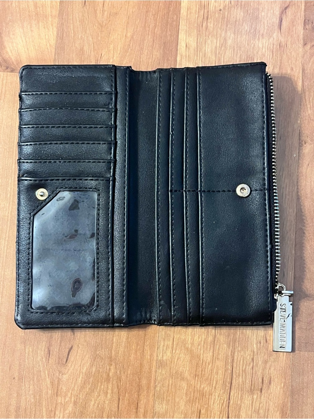 Steve Madden Black Zip-Around Leather Wallet - Picture 3 of 5